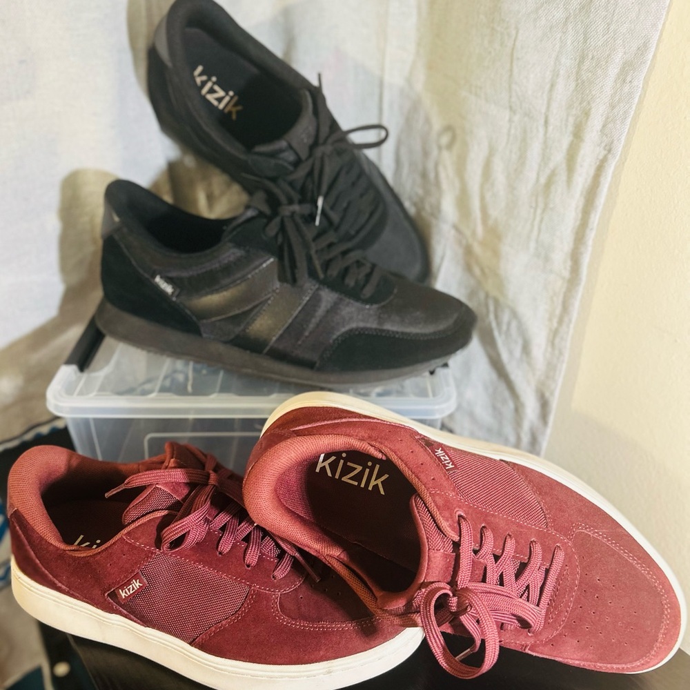 Kizik Men's Casual Sneakers
Bundle Deal (2) Pairs- Black and Burgundy